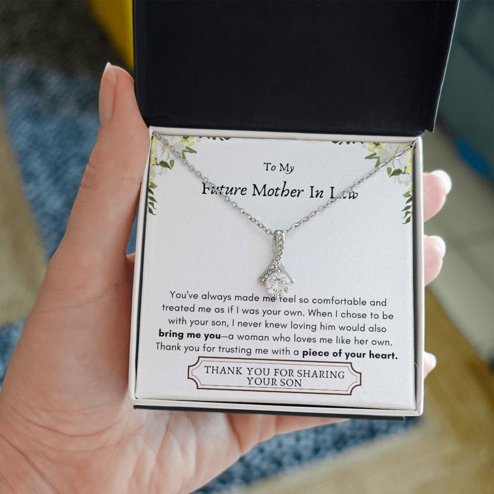 Lurve™ Future Mother In Law - Bring Me You, Piece of Your Heart Alluring Beauty Necklace