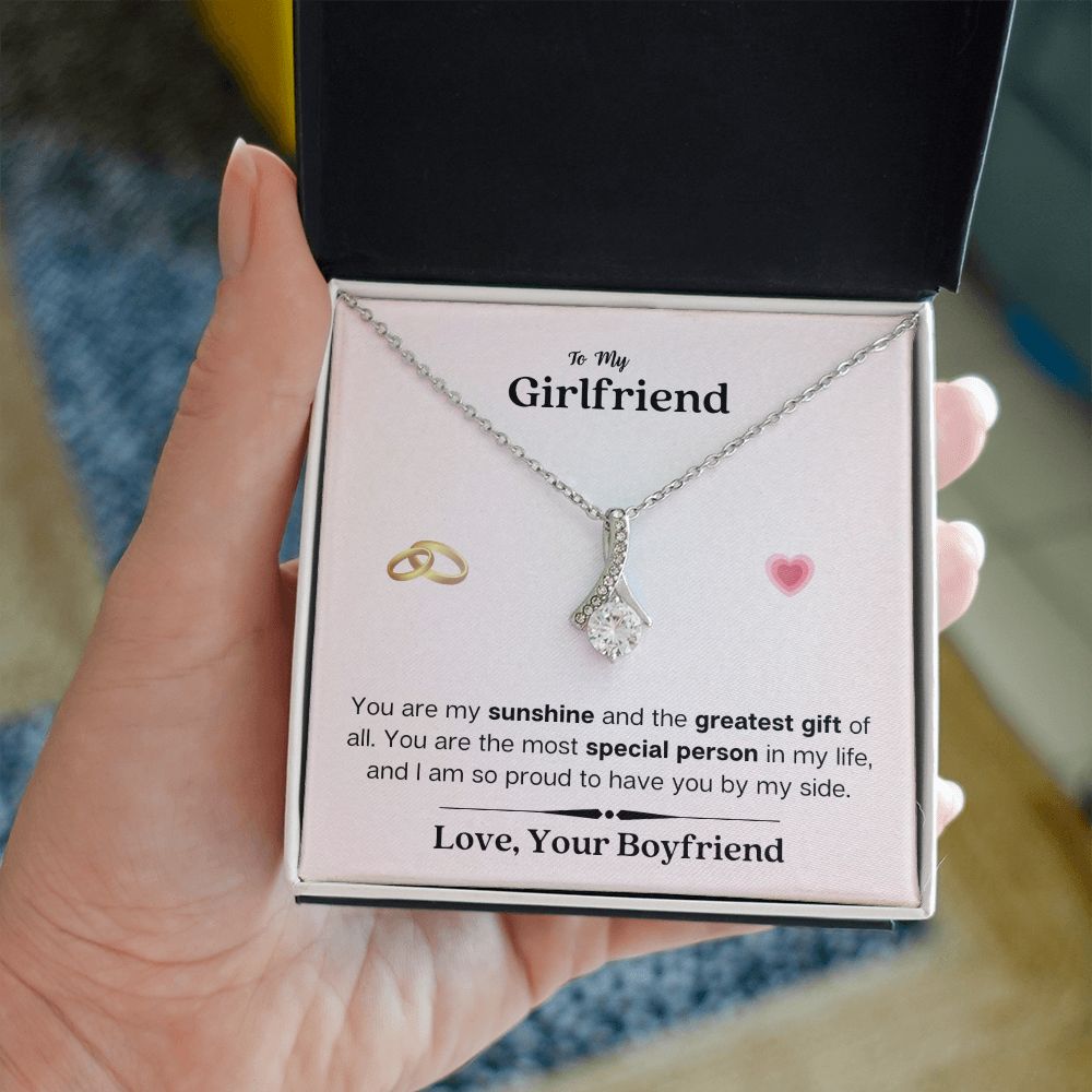 Lurve™ Girlfriend - Sunshine, Greatest Gift, Special Person Alluring Beauty necklace