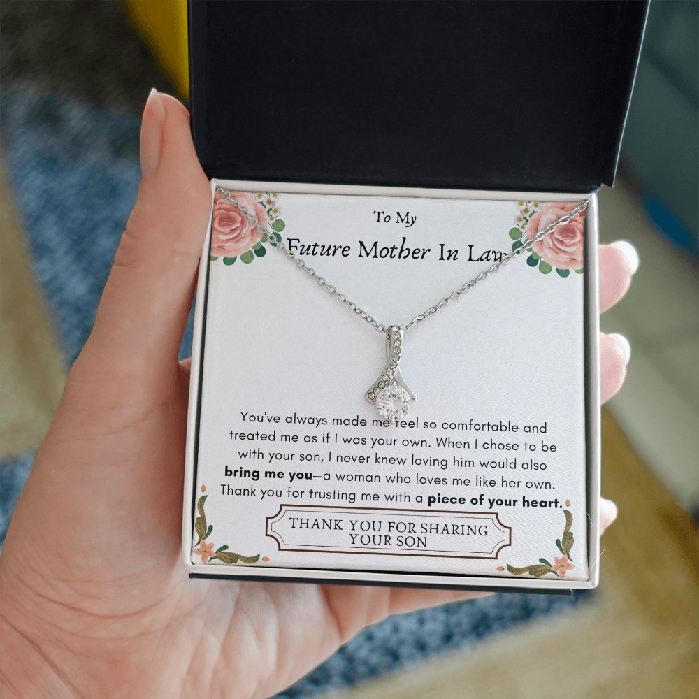Lurve™ Future Mother In Law - Bring Me You, Piece of Your Heart Alluring Beauty Necklace