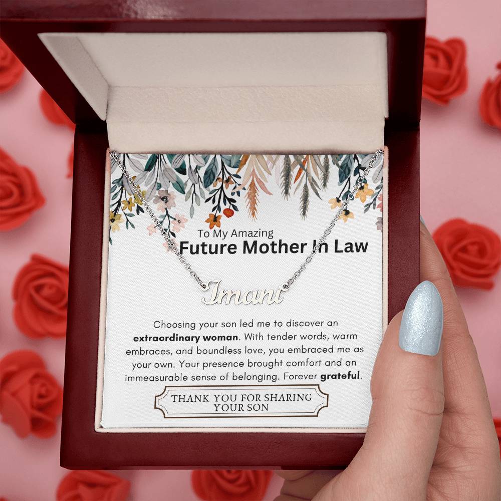 Lurve™ Future Mother In Law - Extraordinary Woman, Grateful Heart Personalized Name Necklace