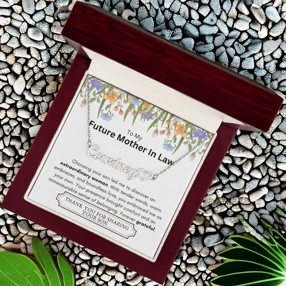 Lurve™ Future Mother In Law - Extraordinary Woman, Grateful Heart Name Necklace