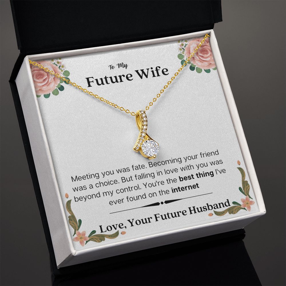 Lurve™ Future Wife - Best Thing, Internet Alluring Beauty Necklace